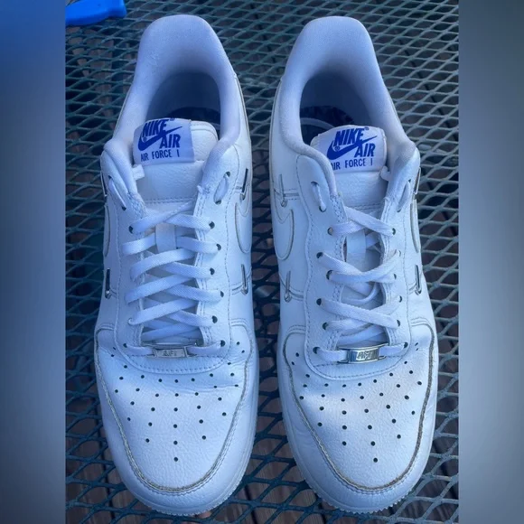 Nike Air Force 1 '07 LX 'Sisterhood - ‘White Metallic Silver' - Size 9.5 - Picture 4 of 9